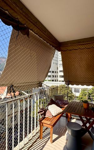 Apartamento à venda com 85m², 2 quartos e 1 vaga Apartamento à venda com 85m², 2 quartos e 1 vagaVaranda da sala