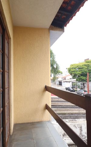 Casa à venda com 182m², 3 quartos e 2 vagasVaranda Quarto 2