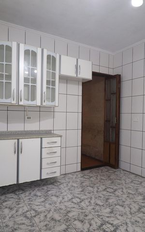 Casa à venda com 182m², 3 quartos e 2 vagasCozinha