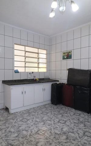 Casa à venda com 182m², 3 quartos e 2 vagasCozinha
