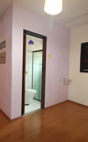 Casa à venda com 182m², 3 quartos e 2 vagasSuíte