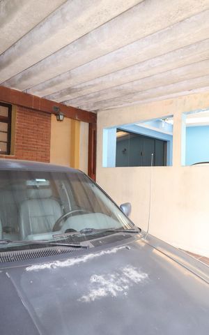 Casa à venda com 182m², 3 quartos e 2 vagasGaragem
