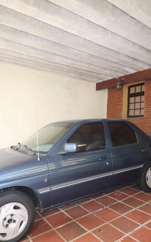 Casa à venda com 182m², 3 quartos e 2 vagasGaragem