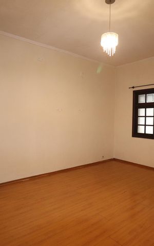 Casa à venda com 182m², 3 quartos e 2 vagasSala