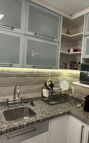 Apartamento à venda com 119m², 3 quartos e 2 vagas Apartamento à venda com 119m², 3 quartos e 2 vagasSala/cozinha