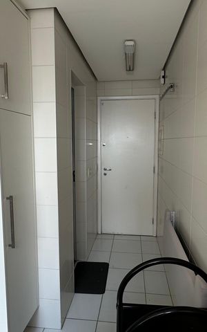 Apartamento à venda com 119m², 3 quartos e 2 vagas Apartamento à venda com 119m², 3 quartos e 2 vagasÁrea de serviço