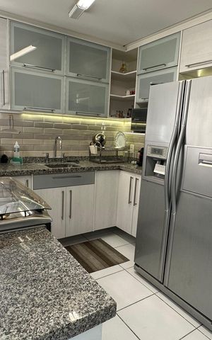 Apartamento à venda com 119m², 3 quartos e 2 vagas Apartamento à venda com 119m², 3 quartos e 2 vagasSala/cozinha