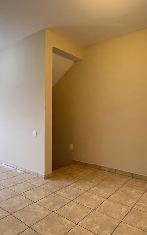 Casa para alugar com 120m², 2 quartos e 1 vaga Casa para alugar com 120m², 2 quartos e 1 vagaSala