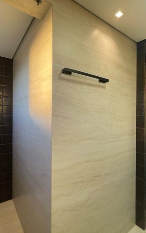 Apartamento à venda com 65m², 1 quarto e 2 vagasBanheiro social