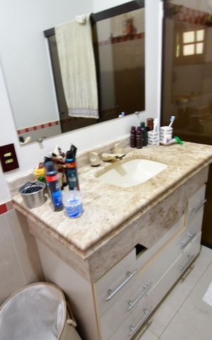 Casa de condomínio à venda com 850m², 4 quartos e 6 vagasBanheiro Suíte 2