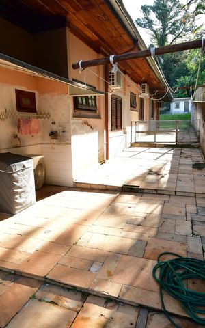Casa de condomínio à venda com 850m², 4 quartos e 6 vagasÁrea de Serviço