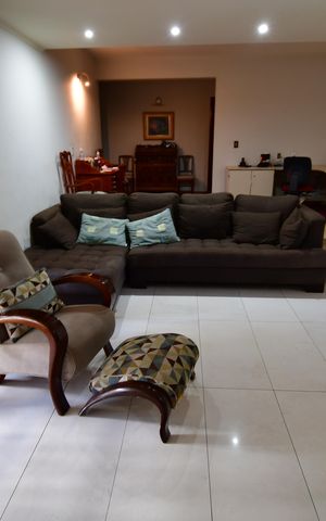 Casa de condomínio à venda com 850m², 4 quartos e 6 vagasSala