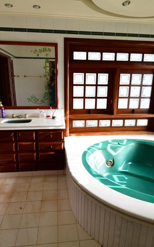 Casa de condomínio à venda com 850m², 4 quartos e 6 vagasBanheiro Suíte 4