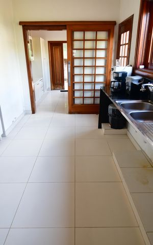 Casa de condomínio à venda com 850m², 4 quartos e 6 vagasCozinha
