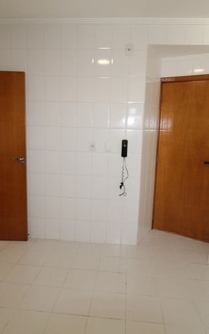 Apartamento para alugar com 90m², 3 quartos e 2 vagasCozinha