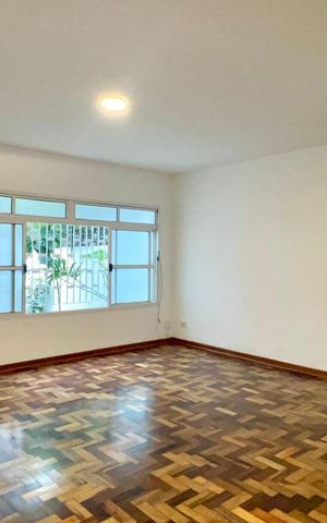 Casa para alugar com 120m², 3 quartos e 1 vagaSala