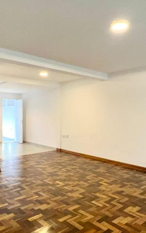 Casa para alugar com 120m², 3 quartos e 1 vagaSala