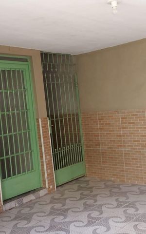 Casa à venda com 172m², 5 quartos e sem vaga Casa à venda com 172m², 5 quartos e sem vagaQuintal