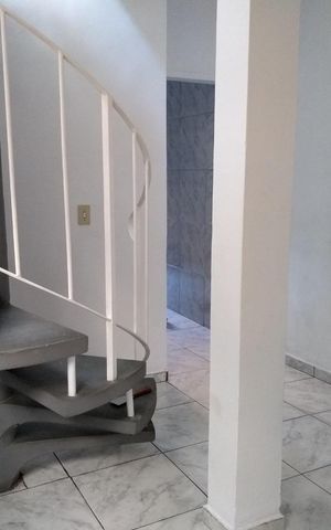 Casa à venda com 172m², 5 quartos e sem vaga Casa à venda com 172m², 5 quartos e sem vagaCasa 2 Sala