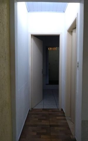 Casa à venda com 172m², 5 quartos e sem vaga Casa à venda com 172m², 5 quartos e sem vagaCasa 1Corredor