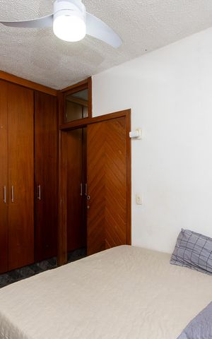 Casa à venda com 300m², 4 quartos e 3 vagas Casa à venda com 300m², 4 quartos e 3 vagasSuíte