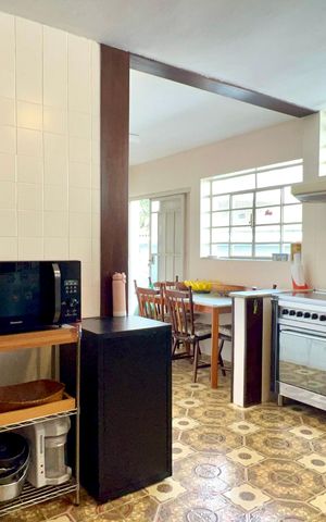 Casa à venda com 400m², 4 quartos e 2 vagas Casa à venda com 400m², 4 quartos e 2 vagasCozinha