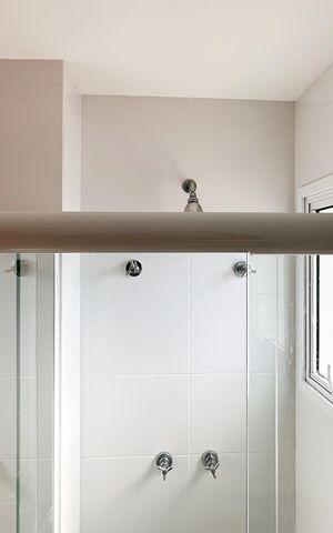 Apartamento para alugar com 66m², 2 quartos e 2 vagas Apartamento para alugar com 66m², 2 quartos e 2 vagasBanheiro da Suíte