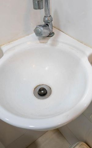 Studio à venda com 35m², 1 quarto e sem vaga Studio à venda com 35m², 1 quarto e sem vagaBanheiro Social