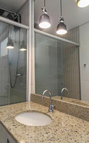 Apartamento à venda com 80m², 3 quartos e 2 vagas Apartamento à venda com 80m², 3 quartos e 2 vagasBanheiro da Suíte 1