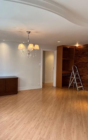 Apartamento à venda com 101m², 3 quartos e 1 vaga Apartamento à venda com 101m², 3 quartos e 1 vagaSala