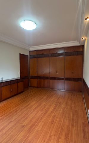 Apartamento para alugar com 424m², 5 quartos e 4 vagas Apartamento para alugar com 424m², 5 quartos e 4 vagasSuíte
