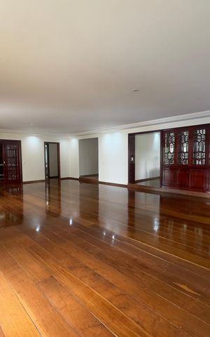 Apartamento para alugar com 424m², 5 quartos e 4 vagas Apartamento para alugar com 424m², 5 quartos e 4 vagasSala