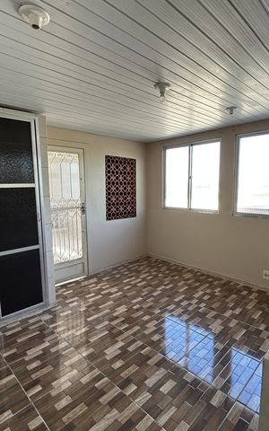 Casa à venda com 107m², 1 quarto e sem vagaQuarto