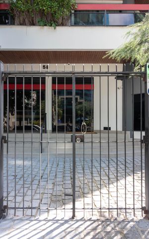 Apartamento à venda com 144m², 4 quartos e 2 vagas Apartamento à venda com 144m², 4 quartos e 2 vagasFachada