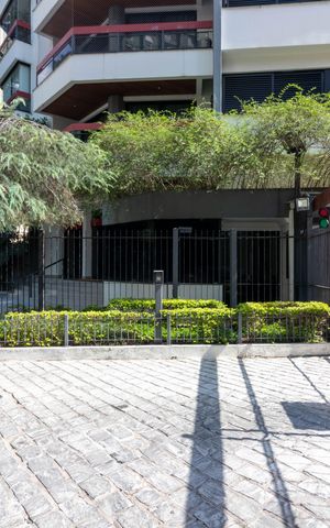Apartamento à venda com 144m², 4 quartos e 2 vagas Apartamento à venda com 144m², 4 quartos e 2 vagasFachada
