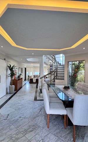Casa de condomínio para alugar com 387m², 6 quartos e 2 vagas Casa de condomínio para alugar com 387m², 6 quartos e 2 vagasSala