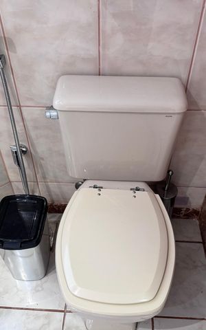 Casa de condomínio para alugar com 387m², 6 quartos e 2 vagas Casa de condomínio para alugar com 387m², 6 quartos e 2 vagasSuíte 1 (Master) - Banheiro