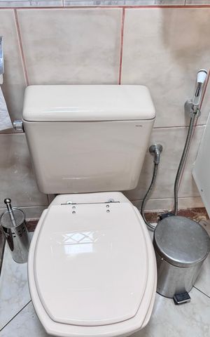 Casa de condomínio para alugar com 387m², 6 quartos e 2 vagas Casa de condomínio para alugar com 387m², 6 quartos e 2 vagasSuíte 4 (Térreo) - Banheiro