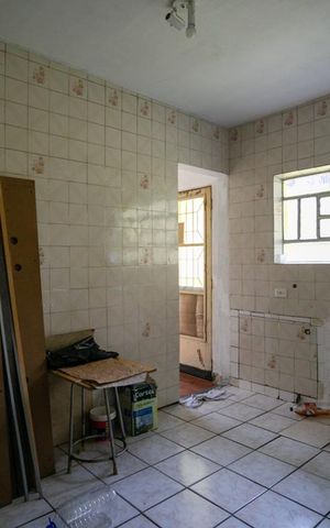 Casa à venda com 310m², 5 quartos e sem vaga