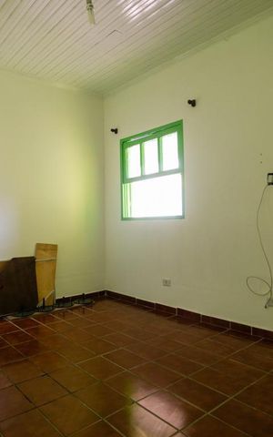 Casa à venda com 310m², 5 quartos e sem vaga Casa à venda com 310m², 5 quartos e sem vagaQuarto Casa 2
