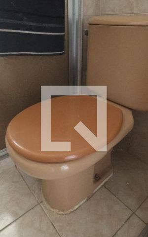 Apartamento à venda com 63m², 2 quartos e 1 vaga Apartamento à venda com 63m², 2 quartos e 1 vagaBanheiro Social