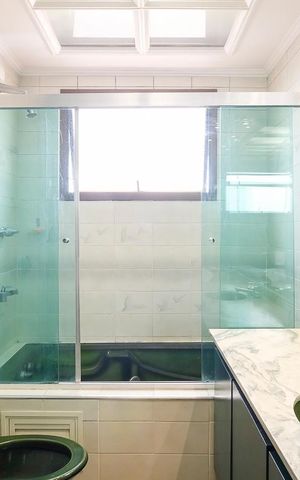 Apartamento à venda com 190m², 4 quartos e 4 vagasBanheiro