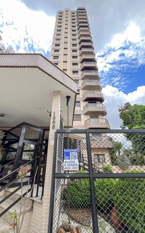 Apartamento à venda com 190m², 4 quartos e 4 vagasFachada + plaquinha