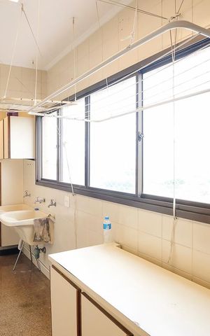 Apartamento à venda com 190m², 4 quartos e 4 vagasÁrea de serviço