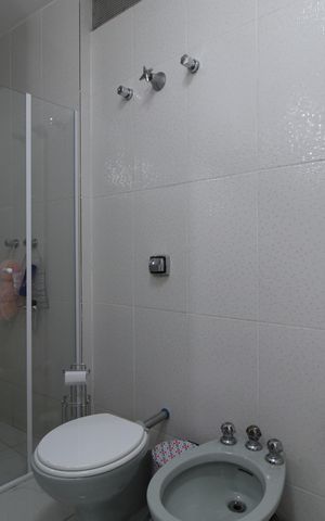 Apartamento à venda com 190m², 3 quartos e 1 vagaBanheiro da Suíte
