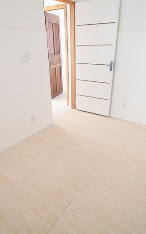 Casa para alugar com 80m², 2 quartos e 2 vagasQuarto 1