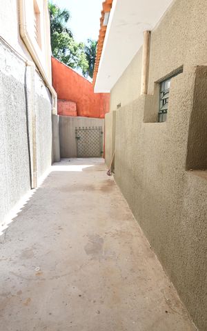 Casa para alugar com 80m², 2 quartos e 2 vagasÁrea de Serviço