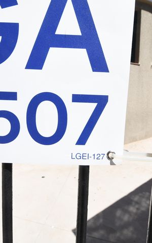 Casa para alugar com 80m², 2 quartos e 2 vagasPlaca