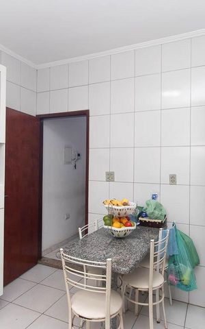 Casa à venda com 144m², 3 quartos e 2 vagas Casa à venda com 144m², 3 quartos e 2 vagasCozinha
