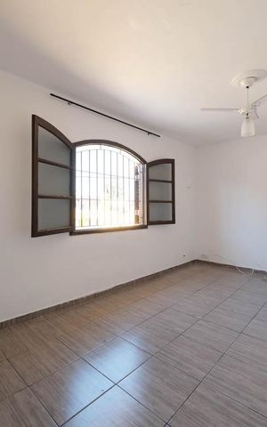 Casa para alugar com 230m², 4 quartos e 2 vagasSuíte